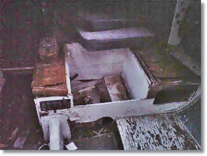 Cal 21 sailboat interior